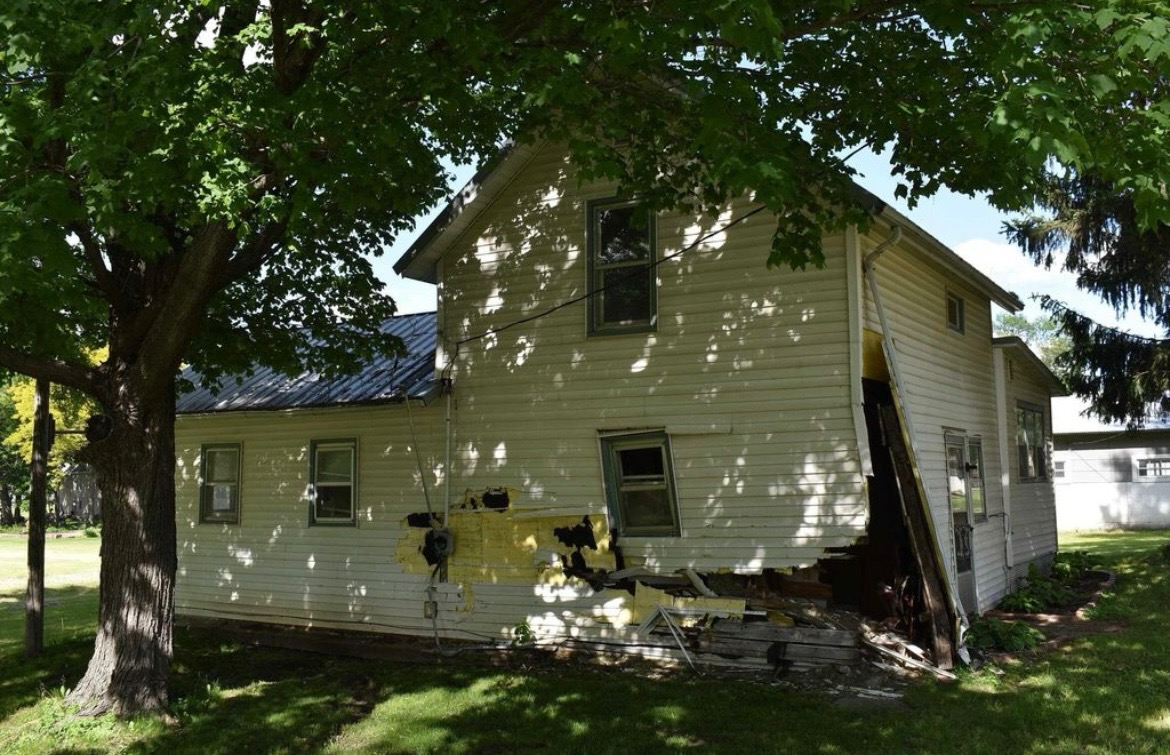 House Crash Repair Thumbnail